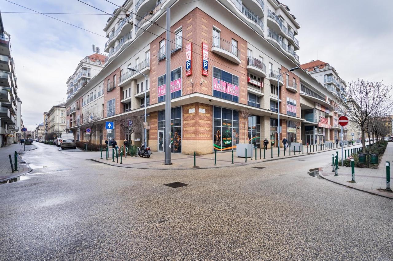 Bpr Garay With Rooftop Terrace & A/c Апартаменти *